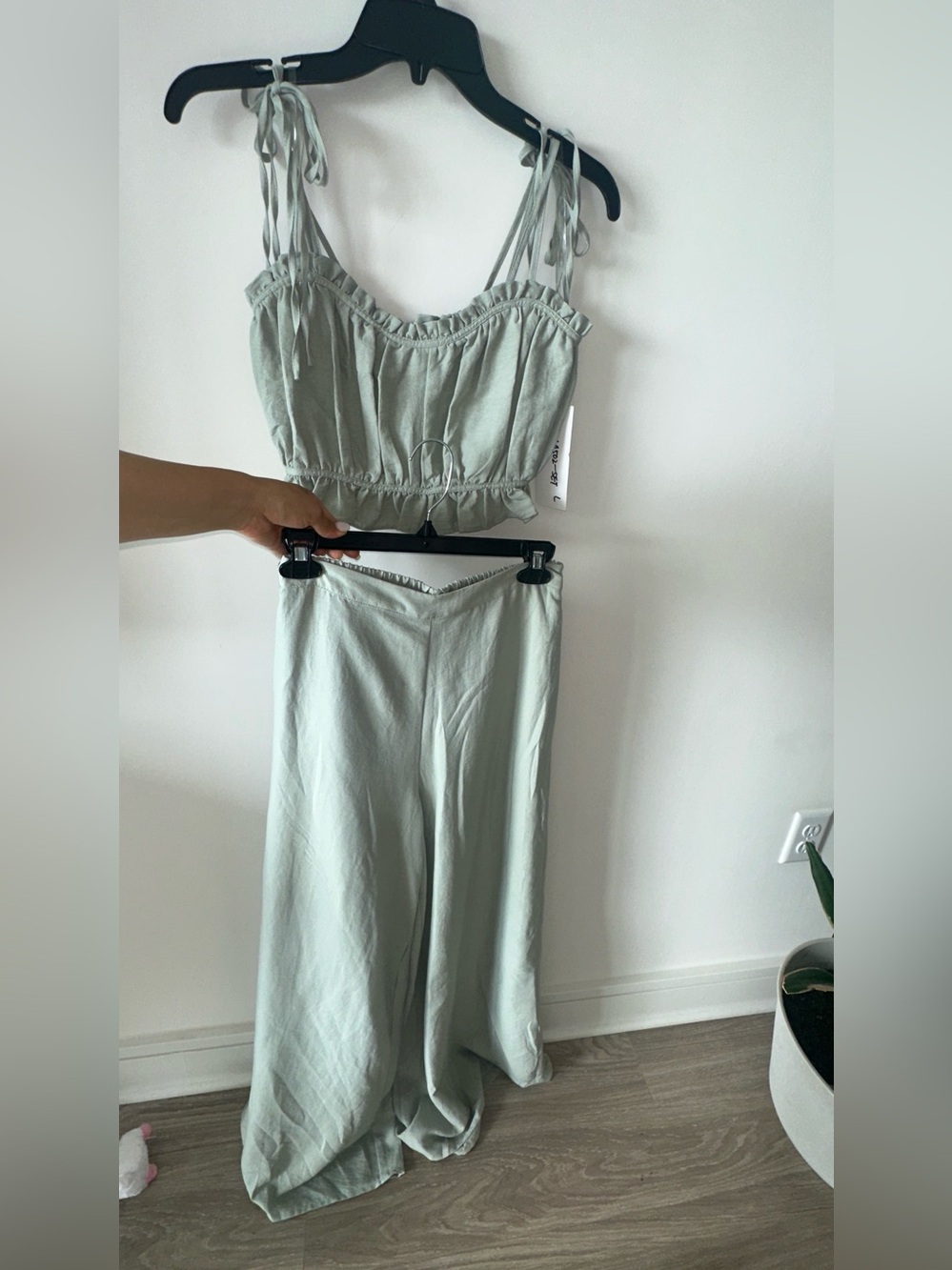 HYFVE Sage Green Tie-Strap Crop Top & Wide Leg Pants Set - Picture 1 of 8